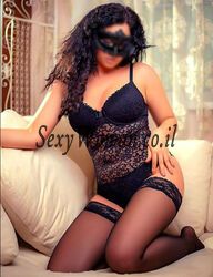 יש חברה חזה, מחפש חסות